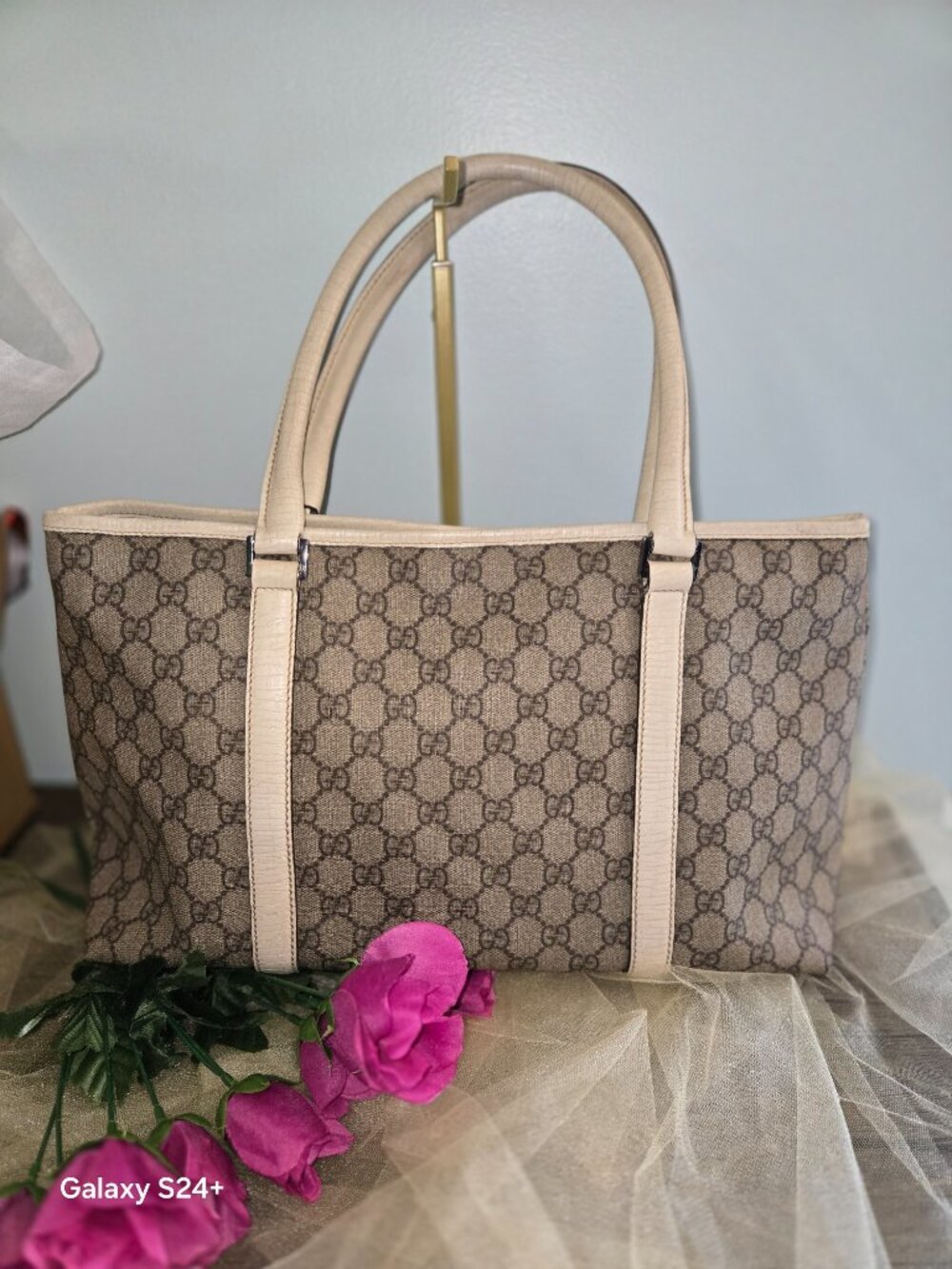 Gucci GG Canvas Tote Bag Beige/Ebony Monogram Leather Trim Shoulder Bag - Picture 2 of 10